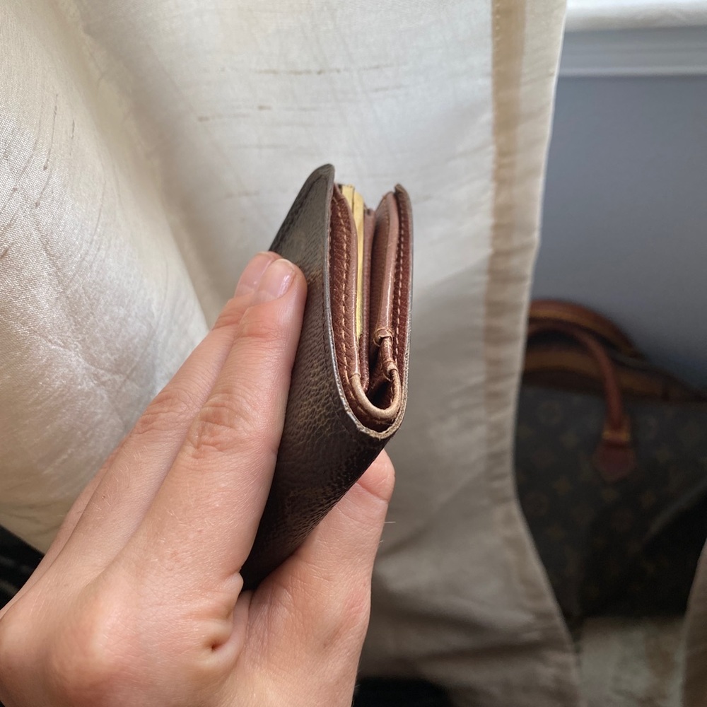 Vintage Louis Vuitton Kisslock Wallet - Picture 8 of 8